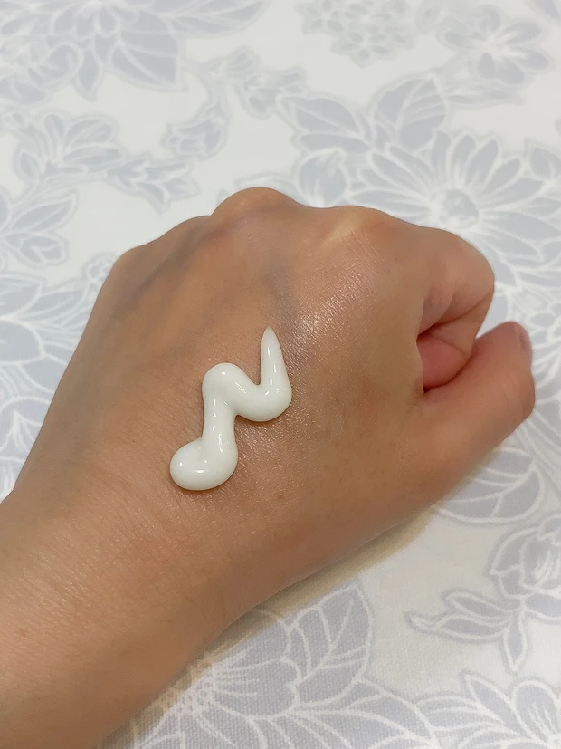 ザ 薬用バイタルバリアウォッシュのスウォッチ①