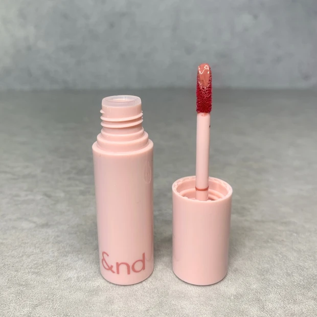 &nd by rom&nd アンドバイロムアンド グラッシーボムティント BR02ローズビーン ティントリップ