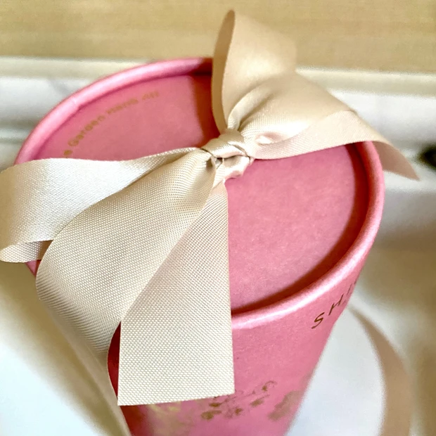 これ、できる?手と手を組んでぐるりんぱ!一年がんばった私の手をストレッチ_8_1