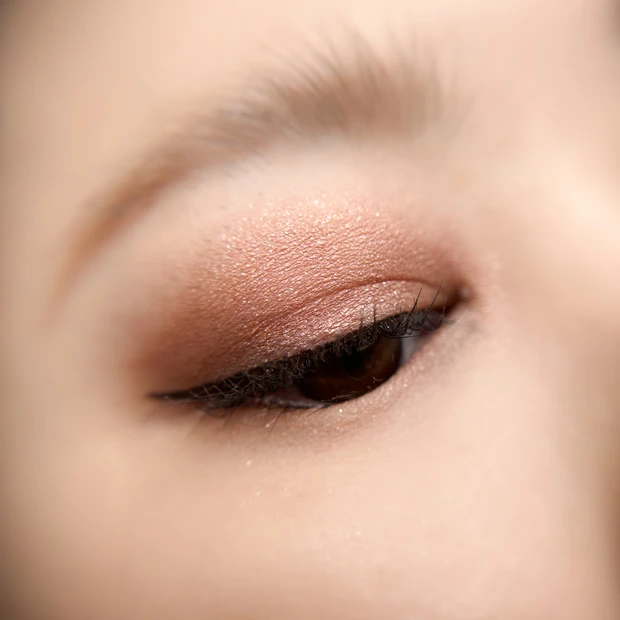 【塗り方2パターン解説】捨て色なしの天才8色入りパレット！キャンメイク「プティパレットアイズ」04  アマンドブリュレ_7_2