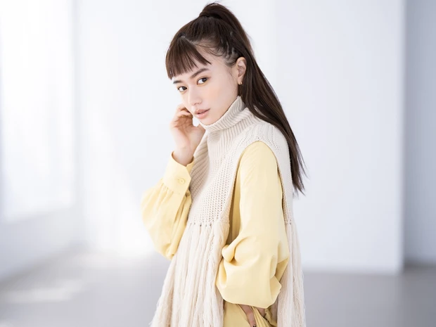 定番ハーフアップの進化形って? 【山本舞香×北原果】あえてのきっちりハーフアップが新しい!_3