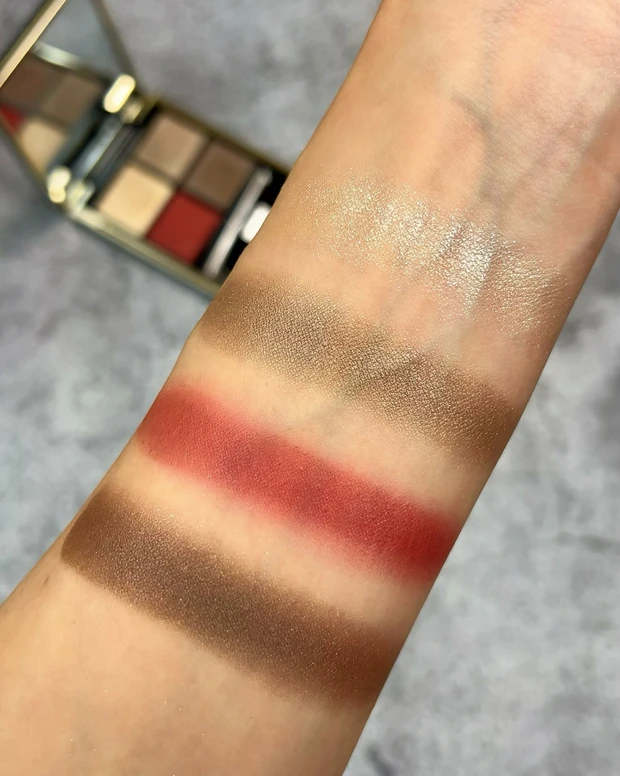 SUQQU シグニチャーカラーアイズ　緋影