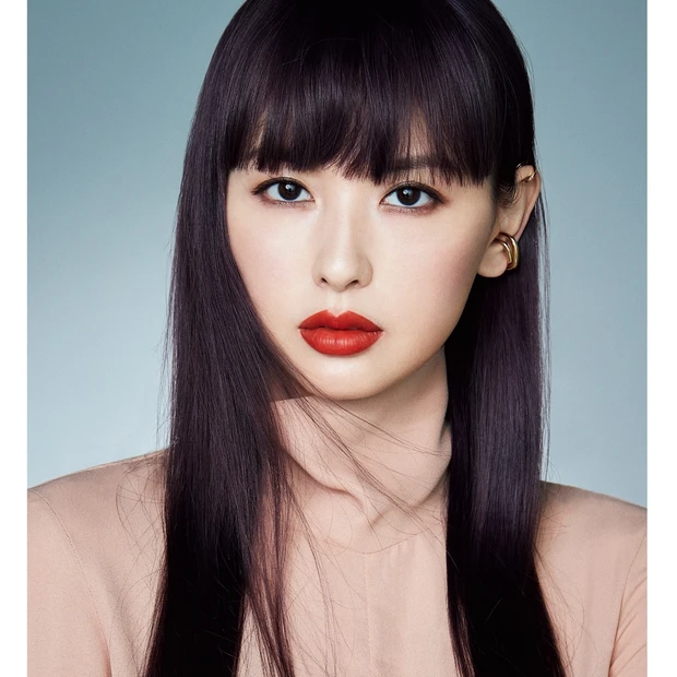 イヴ・サンローランの秋新色で洒落顔に！ 新作アイ＆リップを全部塗り