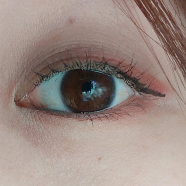 【ヴィセ ニュアンス マット クリエイター2色をスウォッチ！】透け感マットで立体的で上品な目元に。マット苦手さんこそ使ってみて♡_4_1