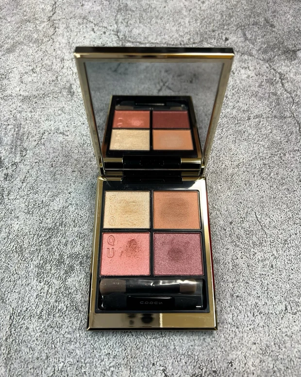 SUQQU シグニチャーカラーアイズ　純撫子