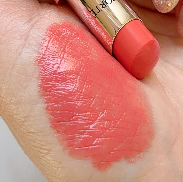 イエベ春におすすめ！「コスメデコルテ　ルージュデコルテクリームグロウ　12G birds chirping」のスウォッチ