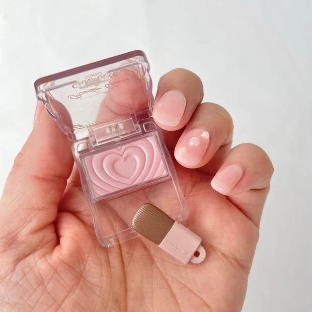 キャンメイク　コスメガチャ　第３弾　レビュー　パウダーチークス