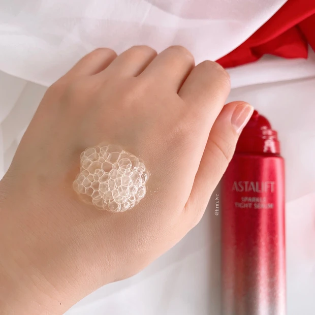 アスタリフト スパークル タイトセラムのテクスチャー