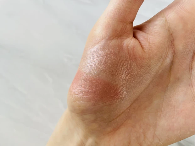 人気のプチプラコスメブランド【セザンヌ】のベージュトーンアイシャドウ・フェイスグロウカラーの新色レビュー♪_7