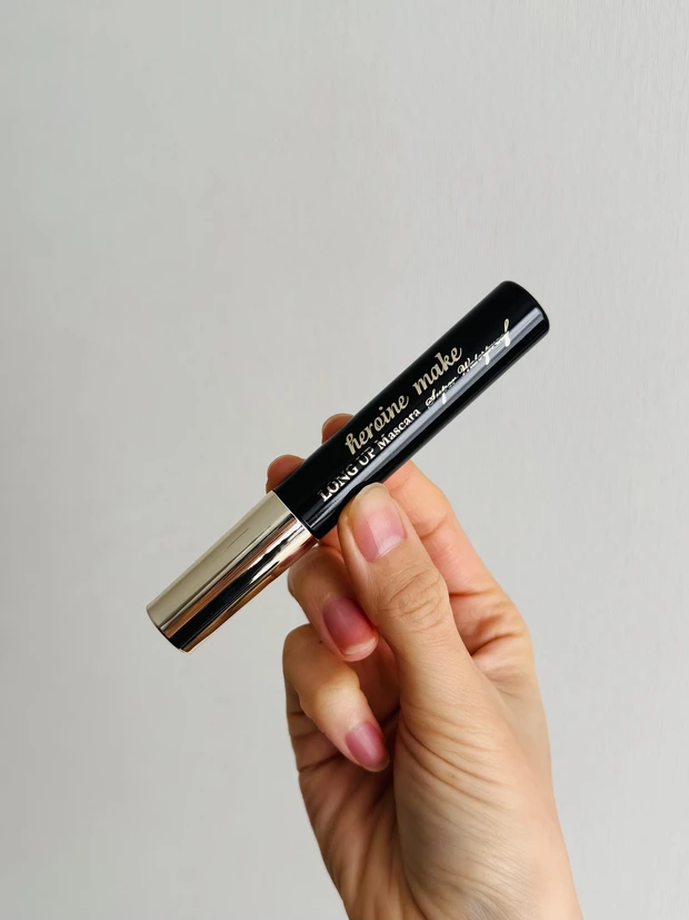 ヒロインメイクのロングUPマスカラスーパーWP