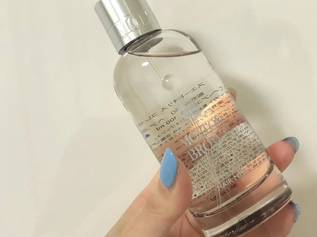 梅雨時に気になる髪の匂い、ヘアケアもできるこのアイテムで一気に気分も上がる香りを纏う！_1_2