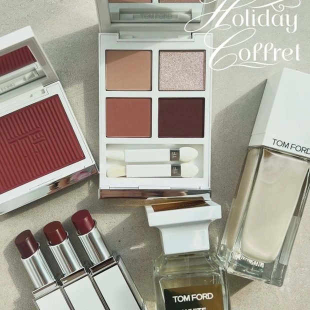 トム フォード ビューティのホリデーをスウォッチ！ 朝用美容液も初登場【クリスマスコフレ2025】