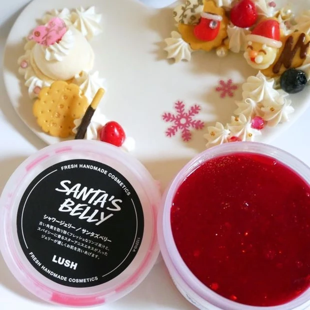 ぷっるんぷっるん!スイーツみたいな「サンタズベリー」はクリスマス限定のシャワージェリー ☆★がいっぱい入っている♩LUSHから限定発売