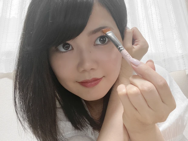 太眉さん、濃い眉さんにオススメ!フワッと色っぽい眉毛が作れるアイブロウグッズご紹介します♡_6
