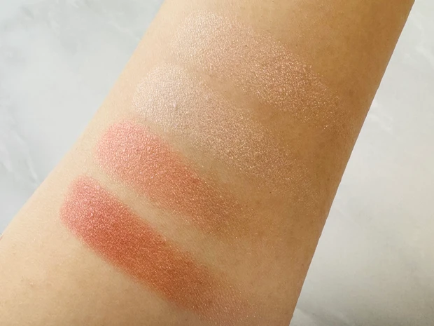 Viseeのニュアンスデューイクリエイター PK-3 ノーブルピンクのスウォッチ