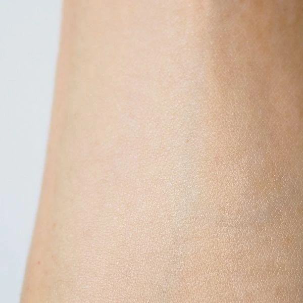 【エレガンス クリスマスコフレ】モデリング カラーアップ ベース BE902 スウォッチ2