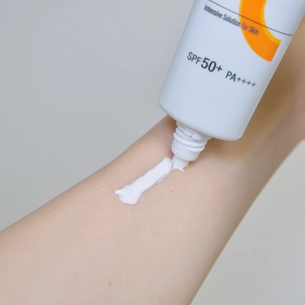 日焼け対策はこれで決まり!最新UVアイテム4選。おすすめの理由や特長のレビュー、使い分け方法もご紹介。_6_1