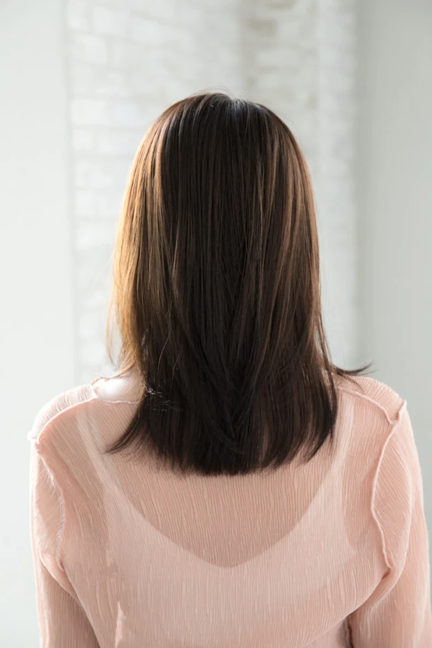 【40代・50代】「パーマお休み派」のための鎖骨下5cmのレイヤーミディアム_2_2