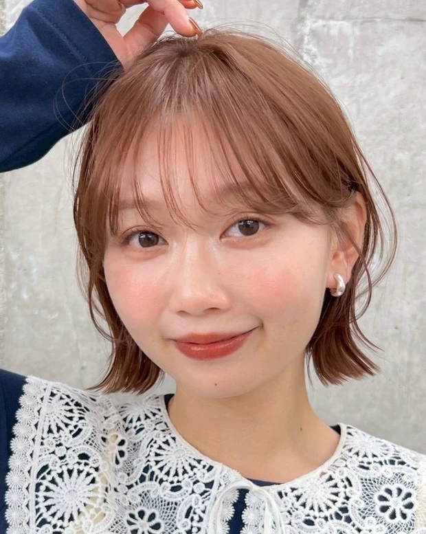 髪型 レイヤーボブ ボブヘア 前髪あり ミニボブ スタイリング