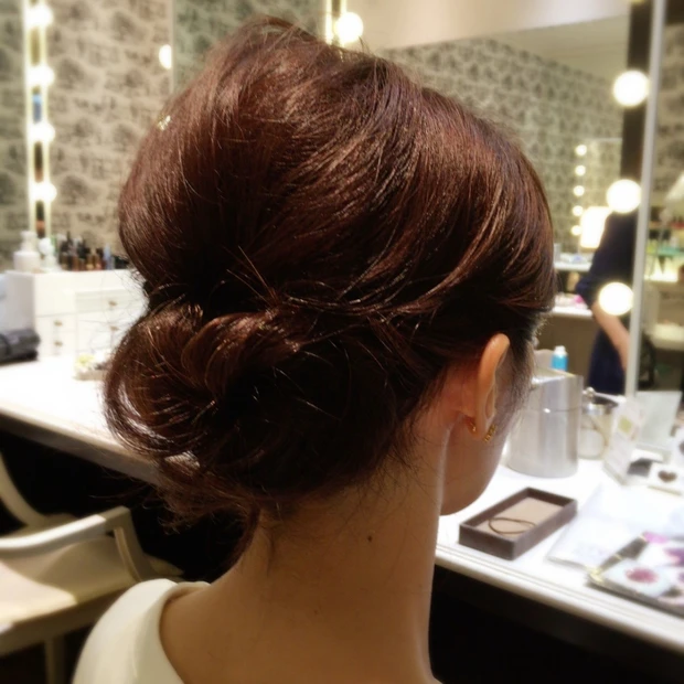 お出かけ前の30分、ヘアセットはプロにお任せ♪【ヘアがうまくいかない、決まらない方必見】駅近メイクアップ&ヘアセット専門サロン