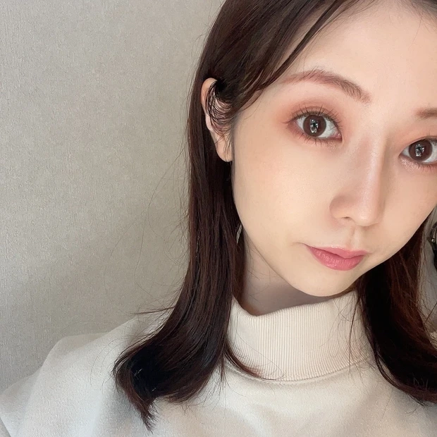 【およばれメイク】デートメイクにもぴったり♡スナイデルビューティアイデザイナーEX04で作る冬ピンクメイク【クリスマスコフレ2022】_7_1