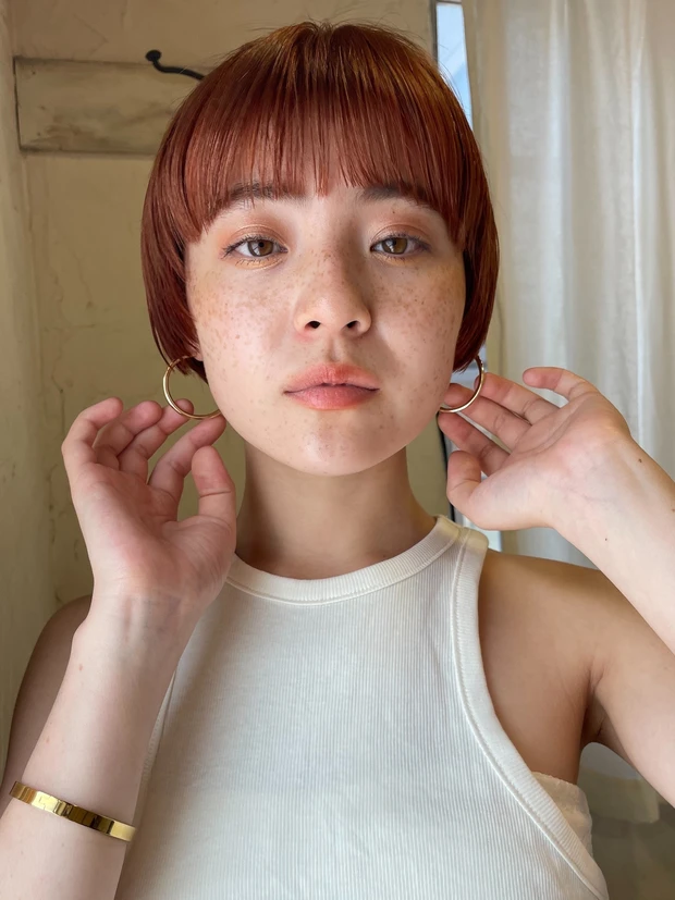 ショート　ヘア　髪型　ヘアスタイル　前髪あり