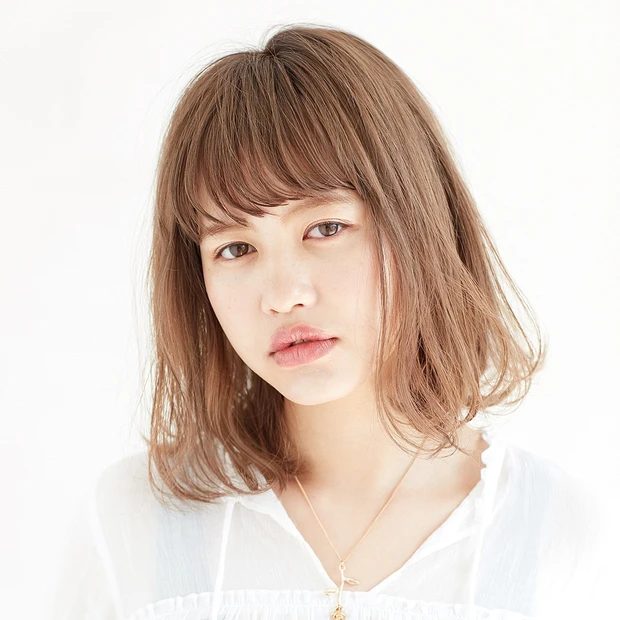 13トーンの髪色 ブルーアッシュ