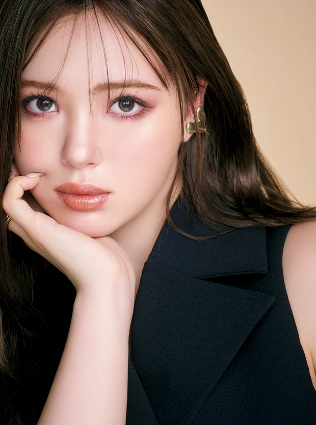 レ キャトル オンブル ブトンを使ったおすすめメイク　219 ブトン クチュール