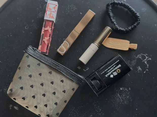 ＜アラフォーOL＞バッグ小さい派のポーチの中身紹介_2