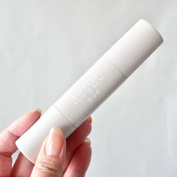 【日焼け止め】グロウとマットを1本に☆Her lip to BEAUTYのミラクルサンバームデュオが手放せない！【MAQUIA2023メイクUV部門3位】_6_1