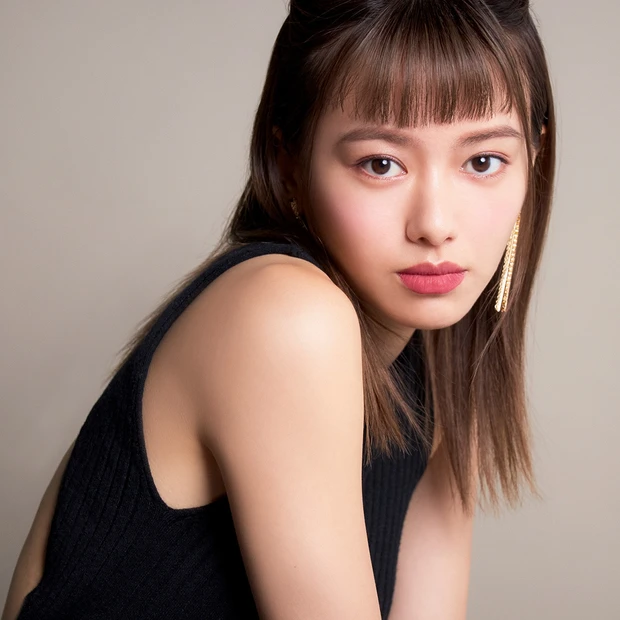 【山本舞香】洗練された大人っぽローズピンク1