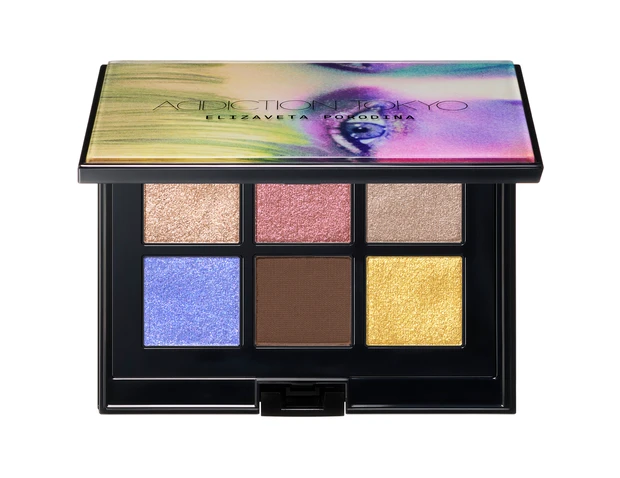 アディクション　ホリデーアディクション アイシャドウ パレット “アンノウン ファミリア” 限定2種 各￥7480