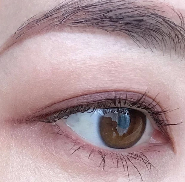 お洒落カラーが揃うhince(ヒンス)のアイパレット _6_2