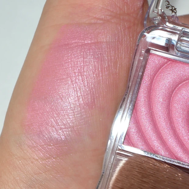 キャンメイク パウダーチークス 新色 P40thx キューティーベリー ブルベ