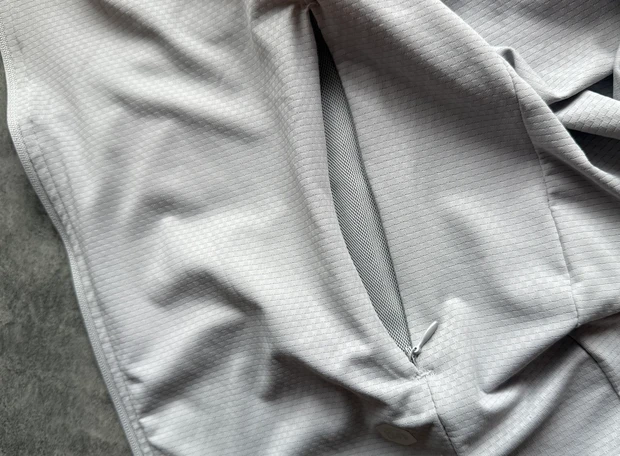 【ワークマン買えない人必見】楽天1位-5℃冷感UVパーカー!フードつば&親指ホール付き男女兼用が2千円台_8