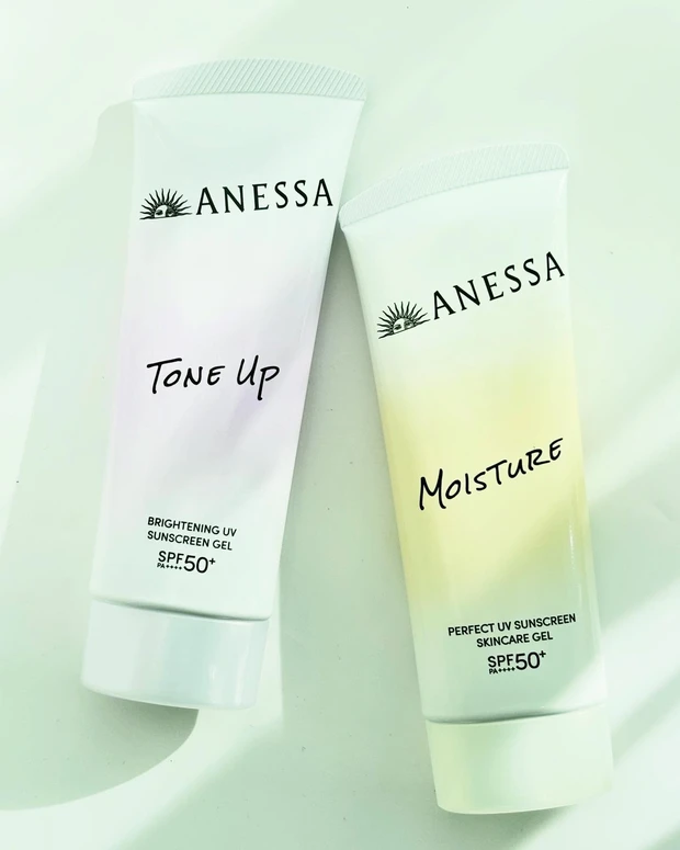 アネッサ 「ブライトニングUV ジェル NA」、「パーフェクトUV スキンケアジェル NB」