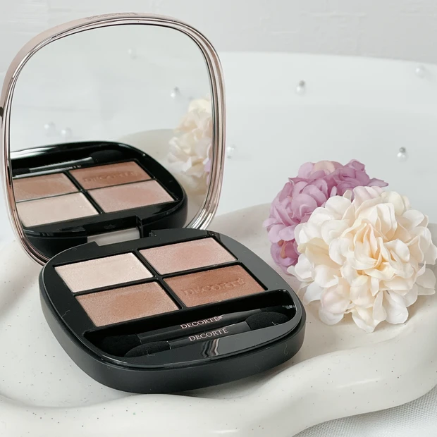 コスメデコルテ アイシャドウ 01 イエベ ブルベ