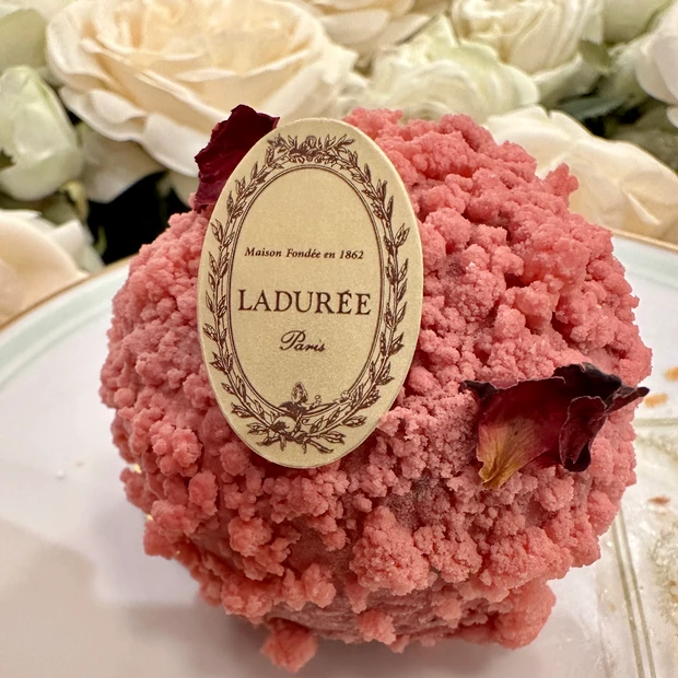 銀座エリアにラデュレ♡本日OPEN!　愛と幸福を形にしたような期間限定ケーキと店舗限定マカロン二種はこちら_11_2