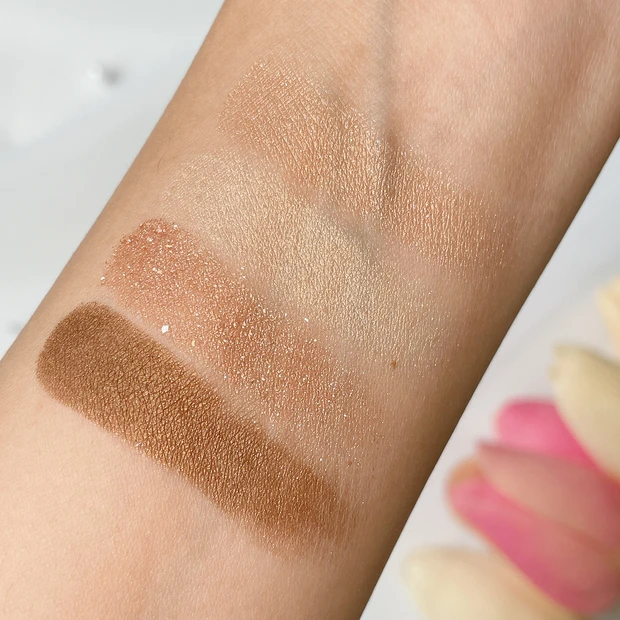 スック シグニチャーカラーアイズ 14 夕琥箔 スウォッチ