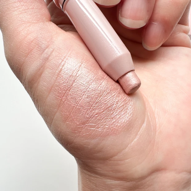 【ウォンジョンヨ  メタルシャワーペンシル】
韓国コスメブランドでアイメイク♡_3_2