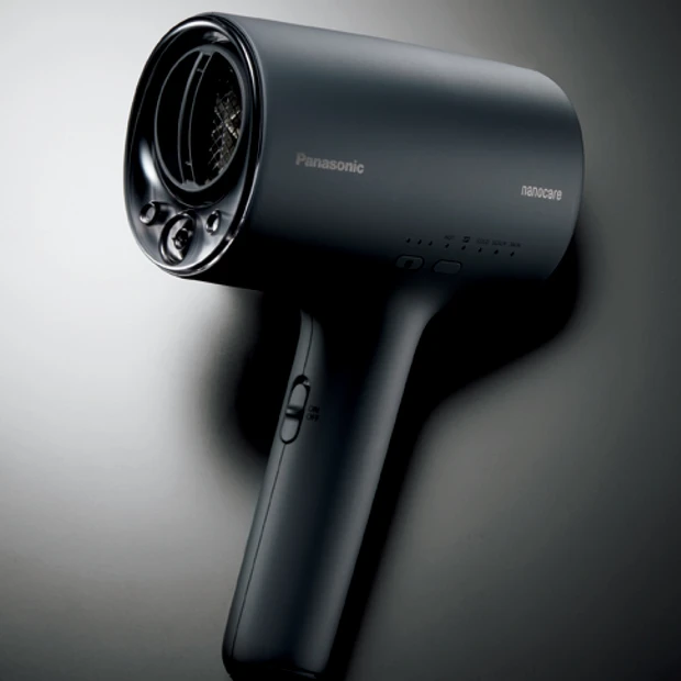 美容ギア部門1位「パナソニック ヘアードライヤー ナノケア」をガチお試し！ 【MAQUIAベストコスメ2025下半期】