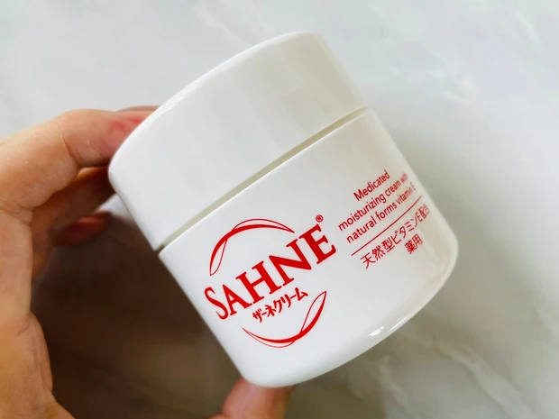 【MAQUIAインフルエンサーのオッス！推しコス】私の手放せない激推しアイテム、エーザイのザーネクリーム♡_4_1