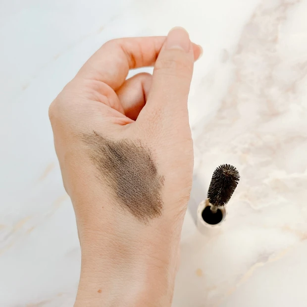 【アホ毛対策・一時的な白髪染めに使える！】大人のプチプラコスメ セザンヌのヘアケアマスカラ使い方＆口コミ_2_2