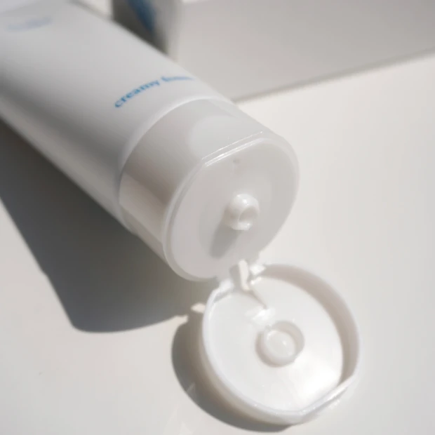 洗い上がりしっとり！ヒルドイドを作っている製薬会社から発売の低刺激処方の洗顔フォームiniks クリーミィ フォームをレポ
_1_2