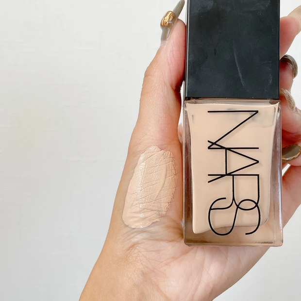 秋メイク ライトリフレクティング ファンデーション