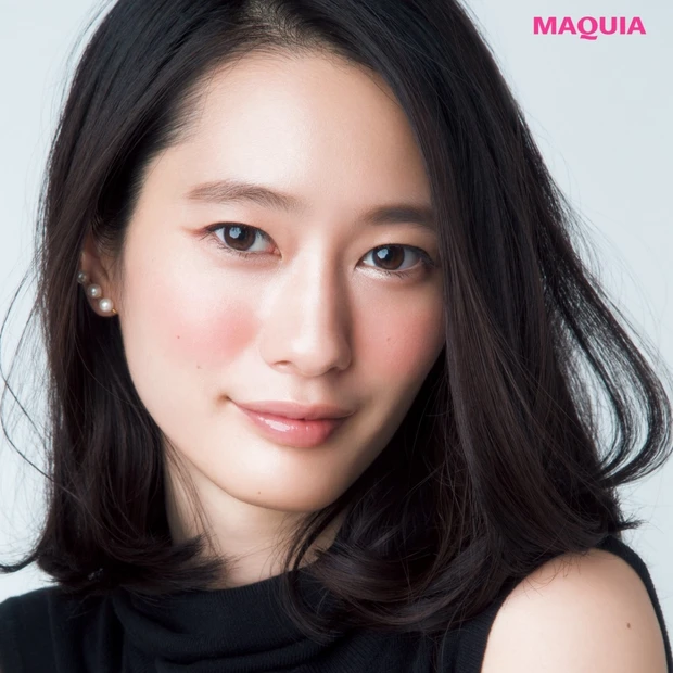 チークとハイライトでメリハリ小顔に！ 面長さんのお悩み解消テクニックを伝…