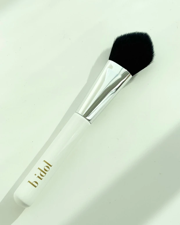 b idol ほっぺ達人ブラシ