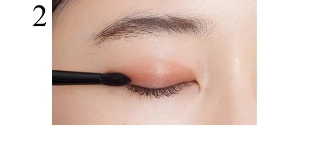 スナイデル ビューティ「アイデザイナー」奥二重さんはこう使う! HOW TO 2