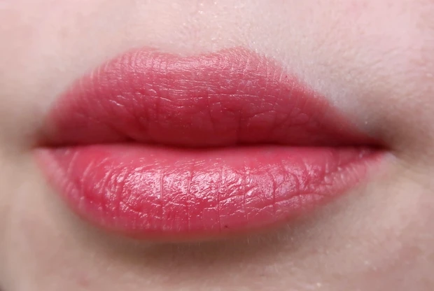 ドリームオン アリューリング リップスティックとドリームオン アリューリング リルoneを使用