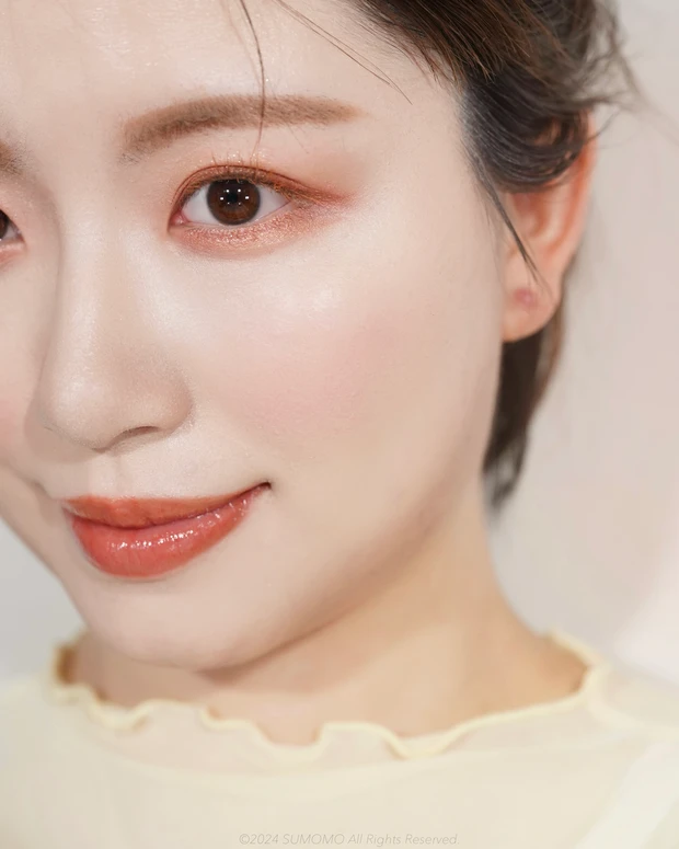 MAQUIA6月号 表紙メイク　アイメイクのポイント